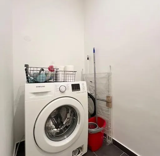 Location Up To 6 Guests Budapest