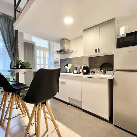 아파트 Location Up To 6 Guests 부다페스트